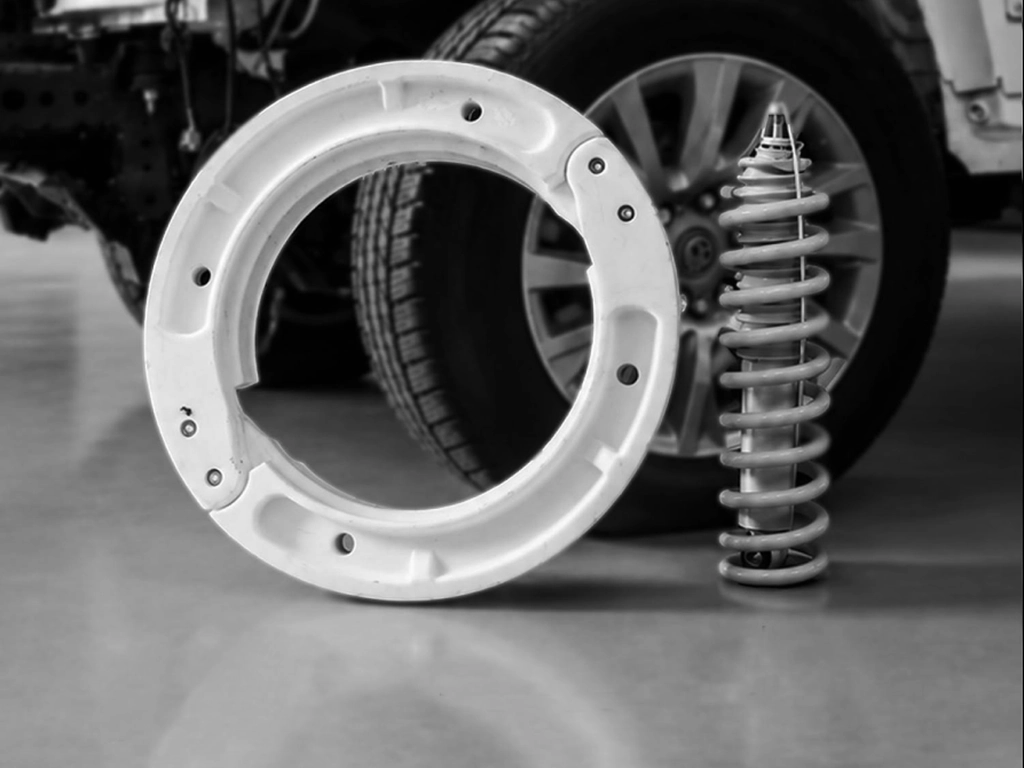 Run-flat tyre and suspension components